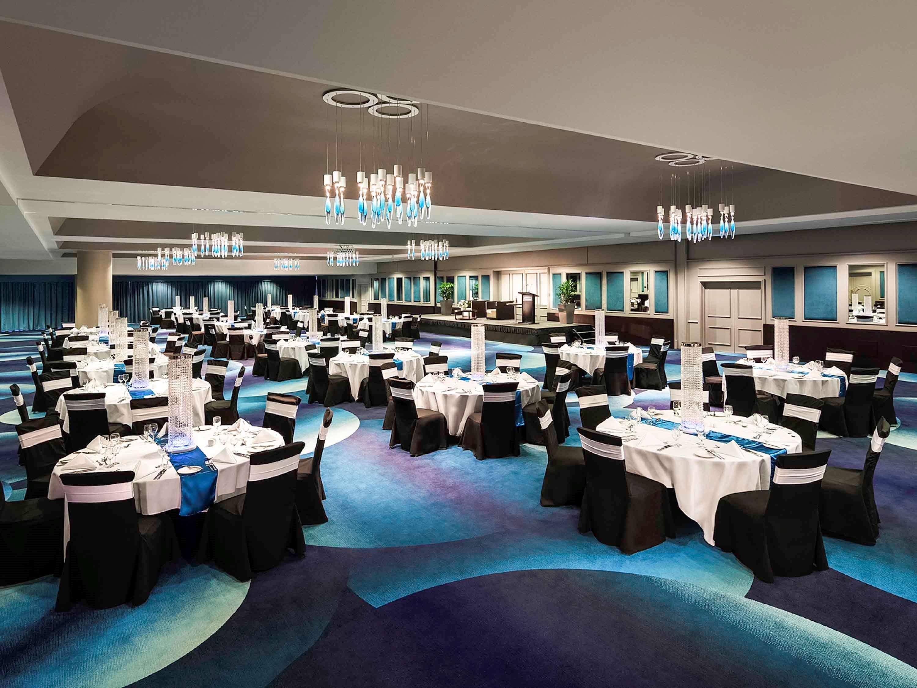 Mercure Brisbane King George Square Экстерьер фото