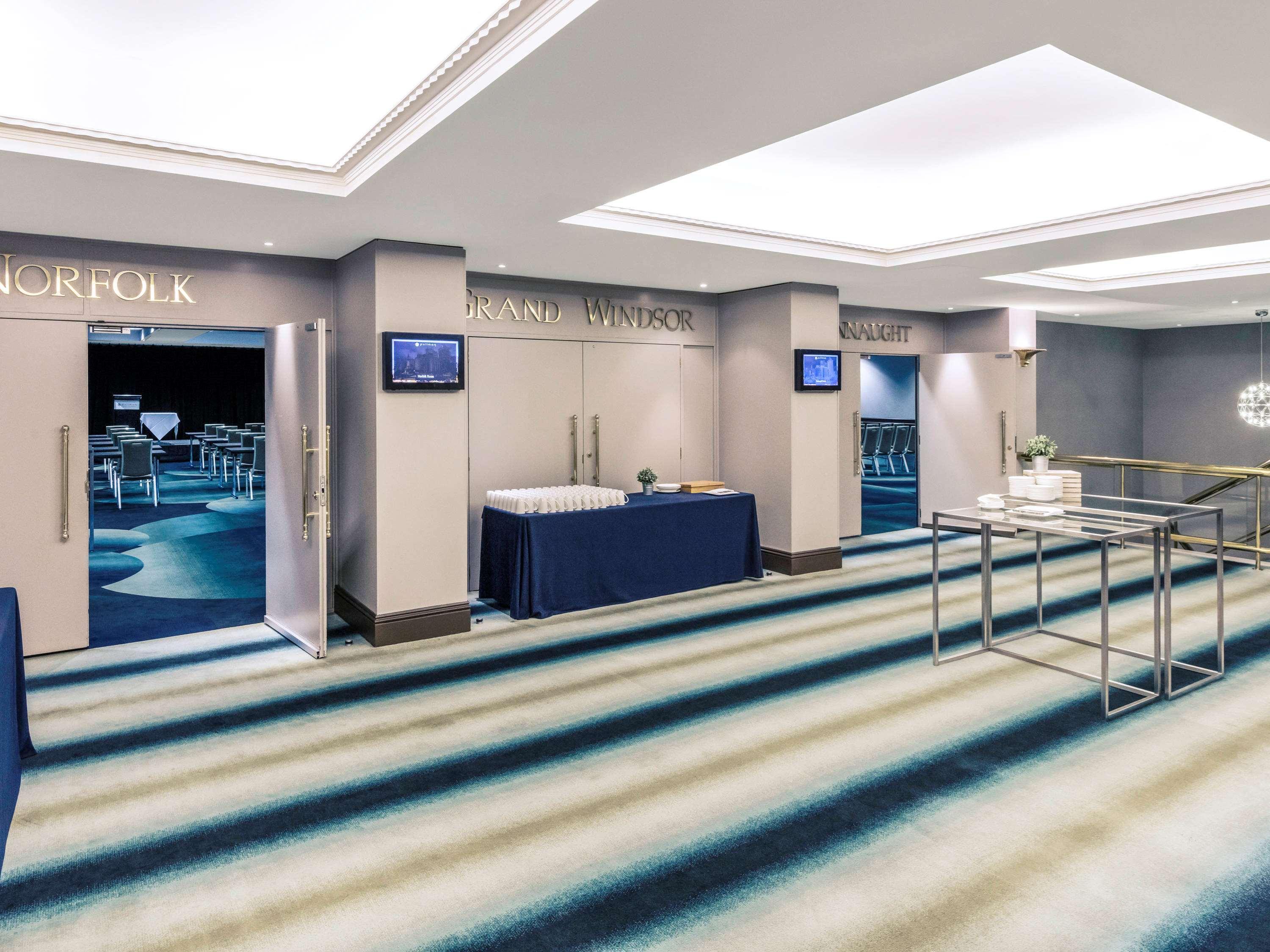 Mercure Brisbane King George Square Экстерьер фото