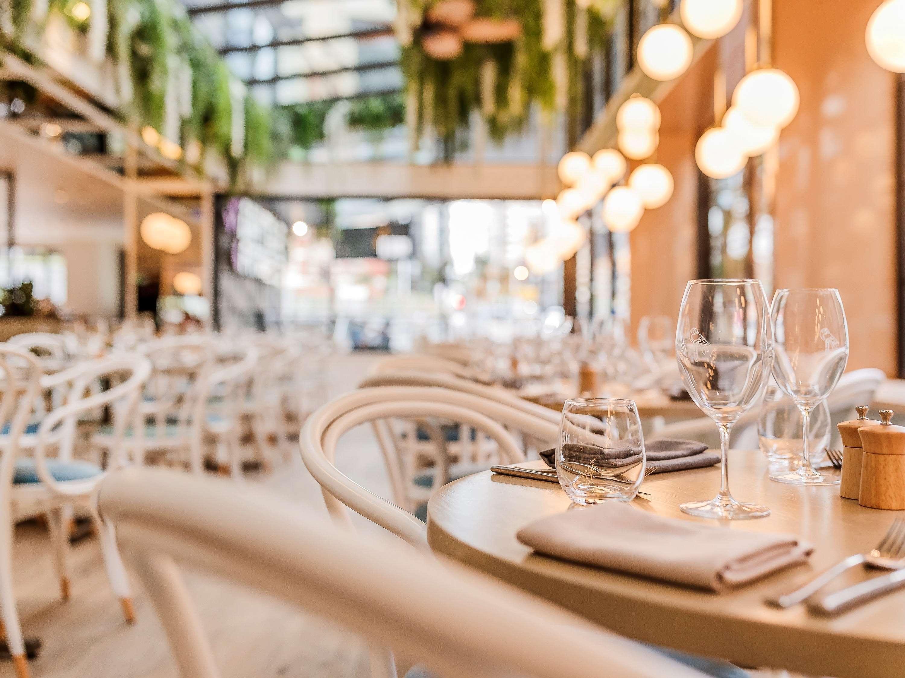 Mercure Brisbane King George Square Экстерьер фото