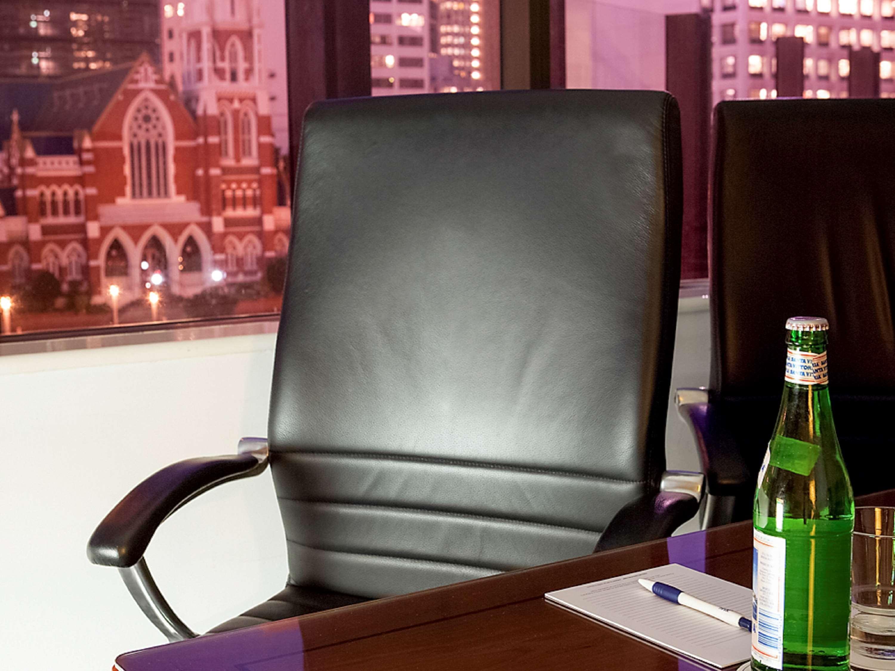 Mercure Brisbane King George Square Экстерьер фото