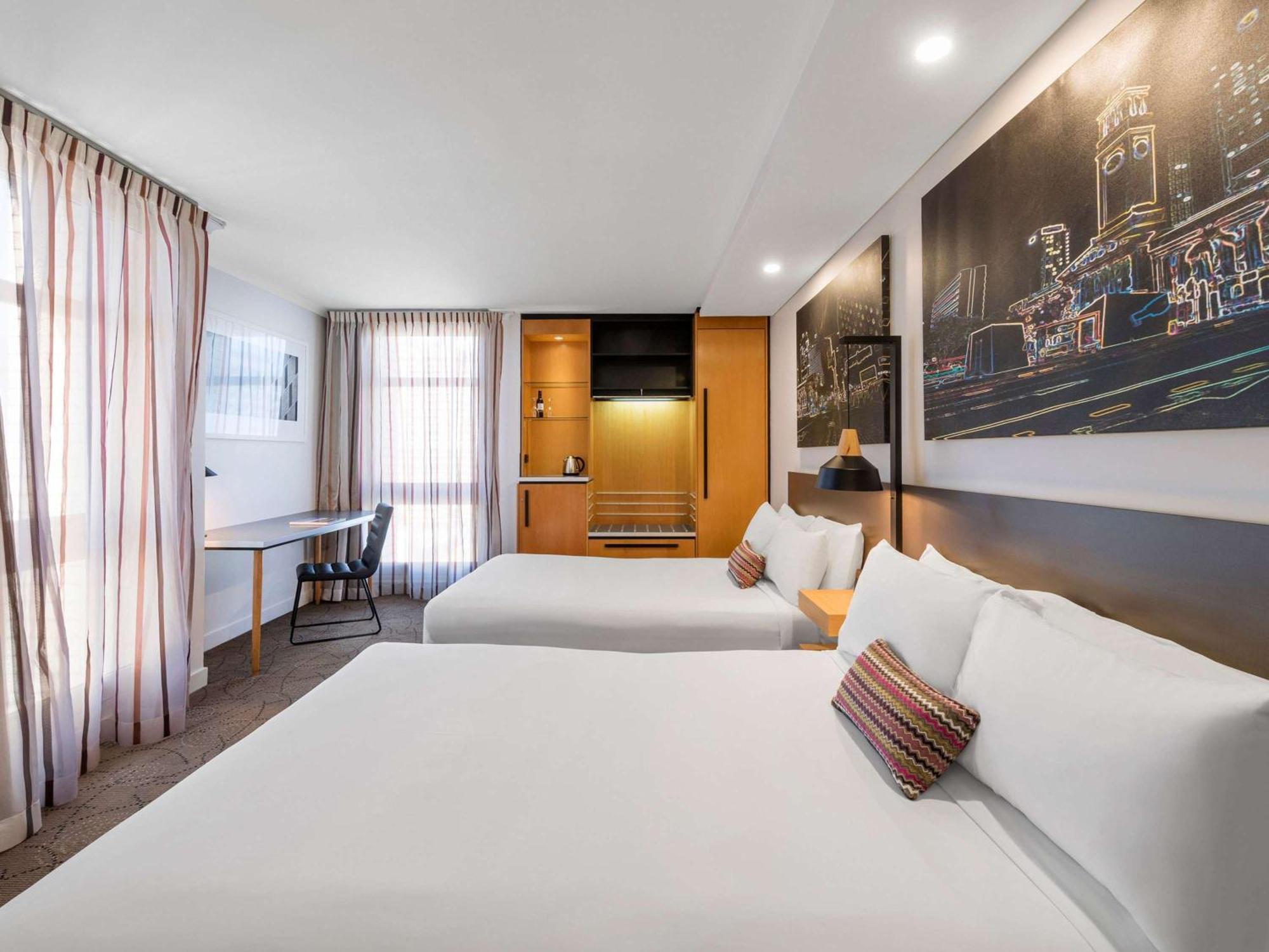 Mercure Brisbane King George Square Экстерьер фото